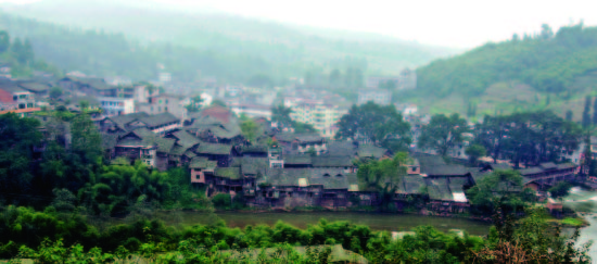 Longhua town without any commercial atmosphere, there were a lot of old stories