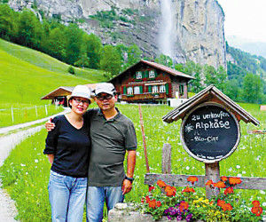 重庆夫妇渝A房车游欧洲