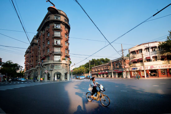 访百年影院:新衡山电影院