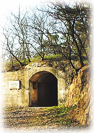 江阴古炮台坑道 江阴古炮台坑道