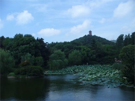 锡山晴云",现为太湖国家重点风景名胜区,以及国家aaaa级旅游景区"锡惠