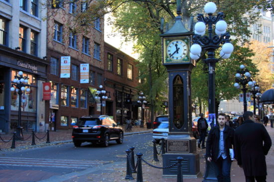 晚秋追寻加拿大 情迷温哥华邂逅绝美枫情_新浪旅游_新浪网