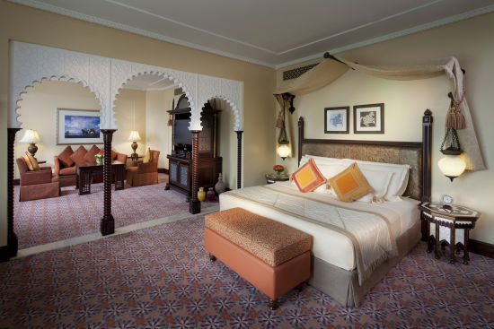 入住卓美亚古堡酒店 感受浓郁的阿拉伯风情