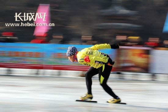 第五届京津蒙辽冀速度滑冰比赛在承德避暑山庄