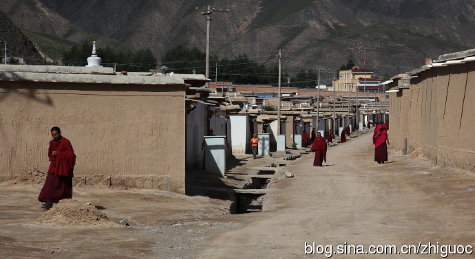 佛光闪耀的圣域拉卜楞寺 “世界藏学府”拉卜楞寺佛光闪耀的圣域