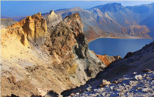 1903年长白山火山喷发碳化木一词起源于地理学上,是从