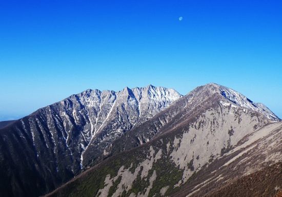 畅游西安周边清凉景点 西岳庙