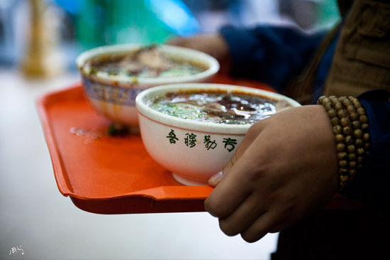 跟随我的西行琐记寻古老美食牛肉面