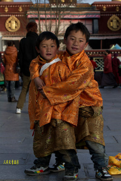 在千年古道八廓街头让您感受历史沧桑