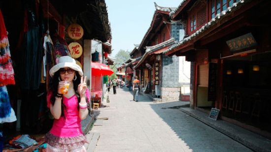 中国小吃街:广州东都国际美食街