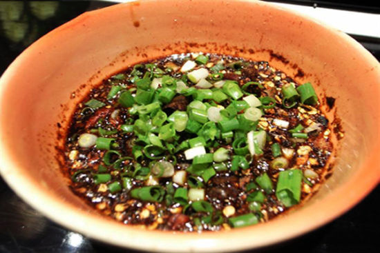 这样一碗辣椒水每天都会出现在贵州人的餐桌上 图片来源:资料图片