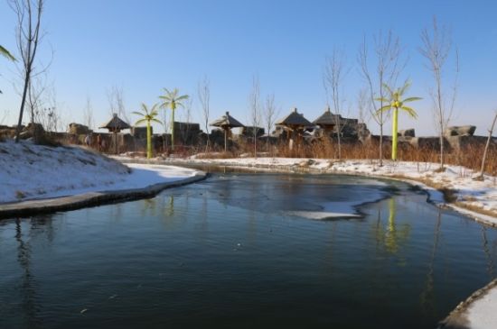 新浪旅游配图:鹤鸣湖温泉景区 摄影:朱国军