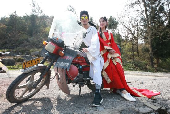 李白重现白帝城 千里江陵一日还 是夸张吗?