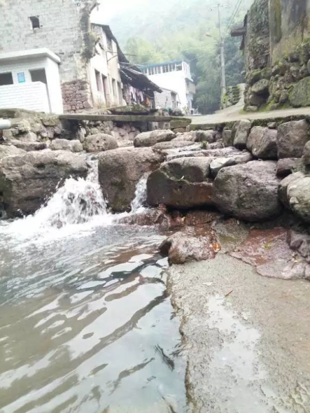 建岙村隶属于鄞江