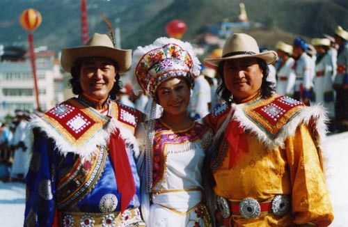 ...\查白歌节\,苗族\踩花坡\,彝族\火把节\,各种民族节日丰...