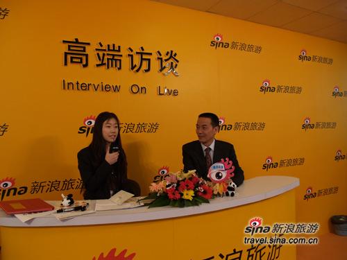 攀枝花市旅游局局长唐明怡接受新浪旅游专访