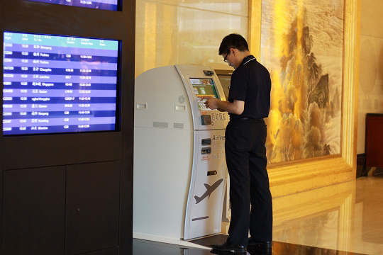酒店自助值机设备让旅客尽享信息化时代便利