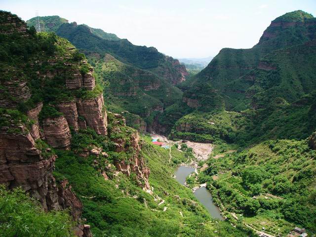 邢台云梦山风景区位于河北省邢台县冀家村乡石