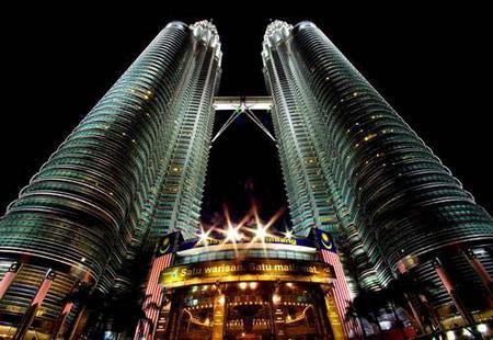 马来西亚吉隆坡:国家石油公司双塔大楼