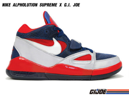 “眼镜蛇指挥官”(Cobra Commander) “眼镜蛇指挥官”(Cobra Commander)