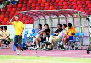 ���ж��油ϯ����һ���油��Ա��û�С�