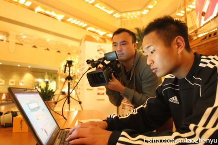 朝鲜球星郑大世开通新浪微博 期待与中国球迷