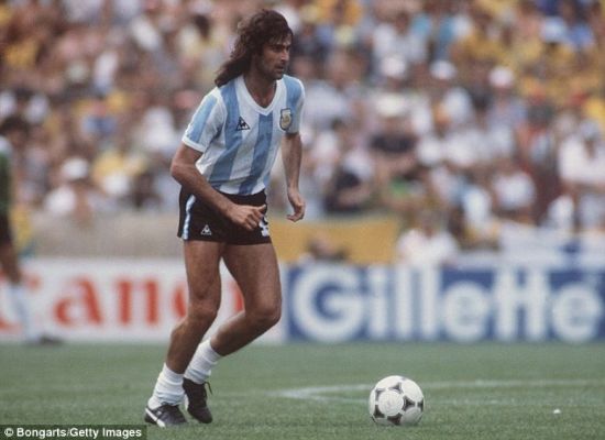 肯佩斯将阿根廷足球写进世界版图的人