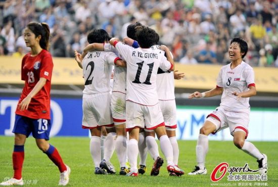 东亚杯-许恩杓两分钟连进两球朝鲜2-1逆转韩国