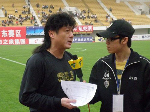 图文广东足球60年最受欢迎球员评选李勇