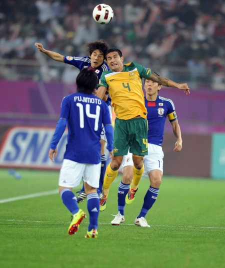图文-[亚洲杯决赛]日本VS澳大利亚 卡希尔争顶