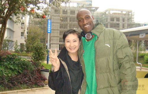 冯歆与李-本森在一起