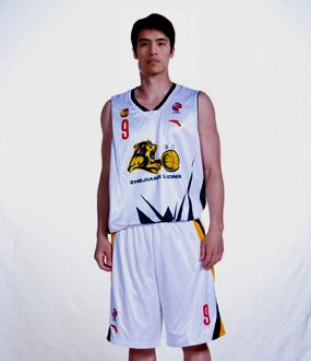 浙江双雄今夏第2笔交易 2米06摇摆人永久转会