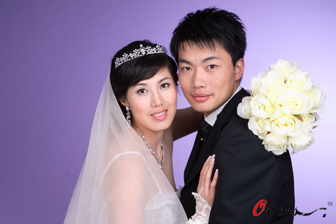 图文-刘相韬张丹甜美结婚照曝光 郎才女貌的天