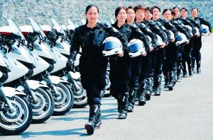 北京奥运女骑警风采温婉美丽女孩酷装魅力(组图)