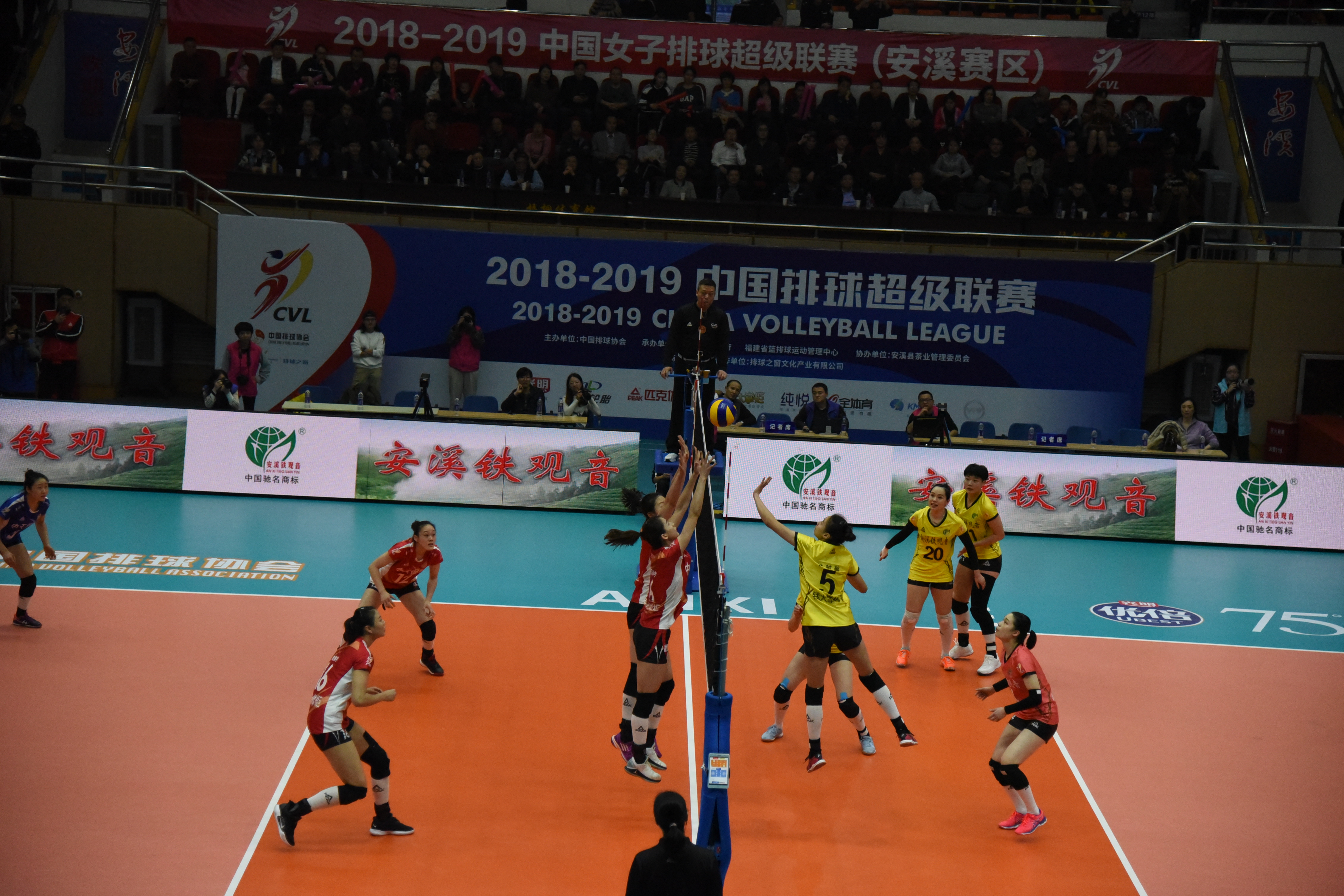 18-19中国女子排球超级联赛第二阶段第十二轮