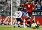 图文-[欧洲杯]德国VS西班牙托雷斯挑射破门那一瞬