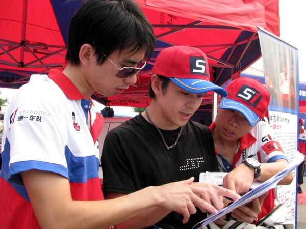 CRC江宁站:林志颖孤军奋战 斩获国内车手第七