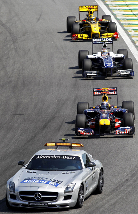 F1车手呼吁修改安全车规则 套圈车剥夺看点影响公平