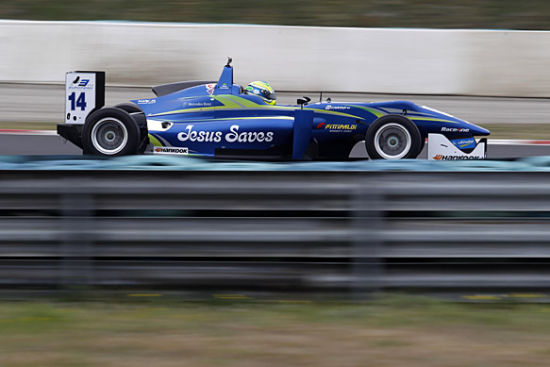 苏诚峻测试欧洲F3方程式赛车 今年中国赛场的