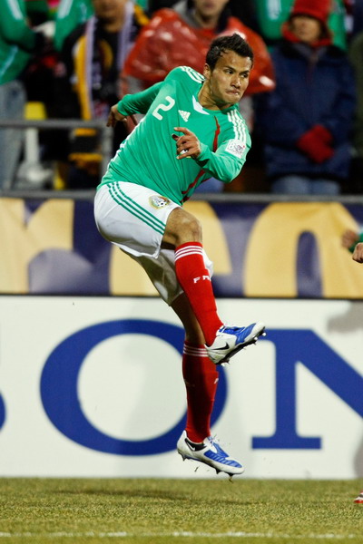 资料图片-墨西哥国家队队员 边后卫阿隆-加林多