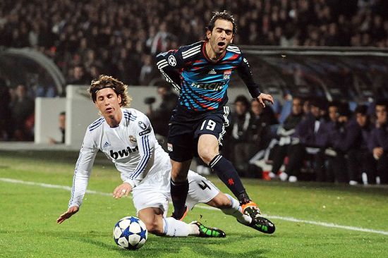 ��Ī˹�����ı���ʵ��һ�㣬����¶��Ӷ�ĶԿ��д����·�