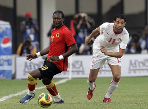 图文-[非洲杯]突尼斯0-0安哥拉萨赫尔突破犀利