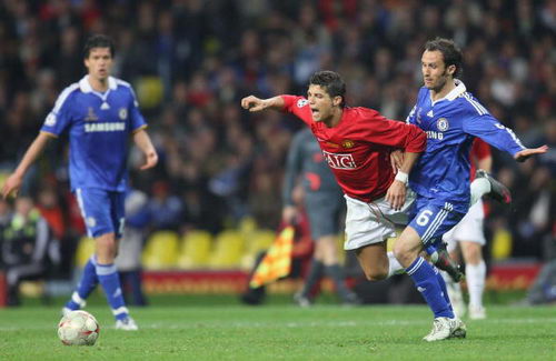 图文-[欧冠]曼联vs切尔西 你不是要飞么我帮你_国际足坛-英格兰_NIKE新浪竞技风暴_新浪网