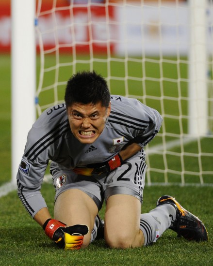 图文-[1\/8决赛]巴拉圭VS日本 川岛永嗣咬牙切齿