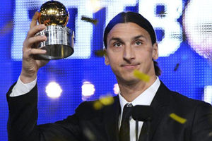 伊布荣膺2012年瑞典足球先生 8年7度获奖创历