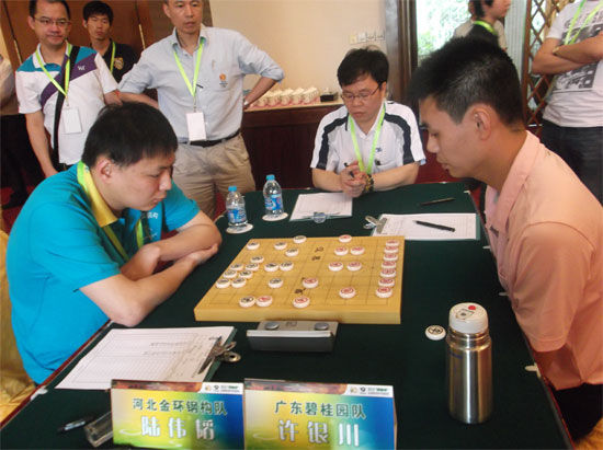 陆伟韬挑战许银川