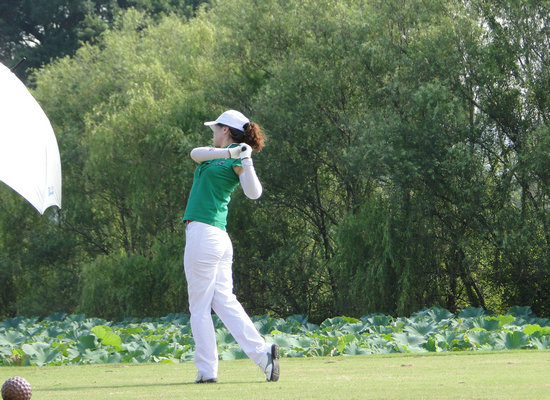 ��ѩ�����ŻӸ�