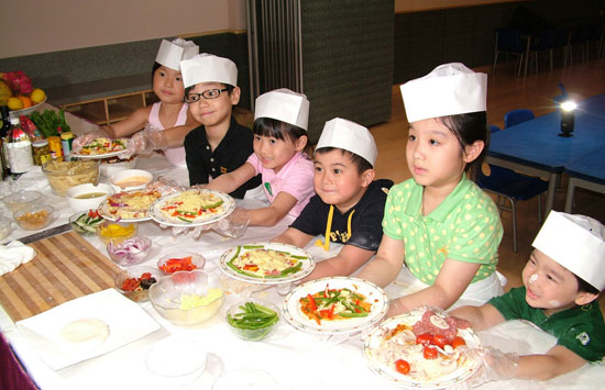 图文-观澜湖乡村俱乐部 小朋友学习厨艺_综合