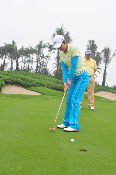 �պ����Ƹ���