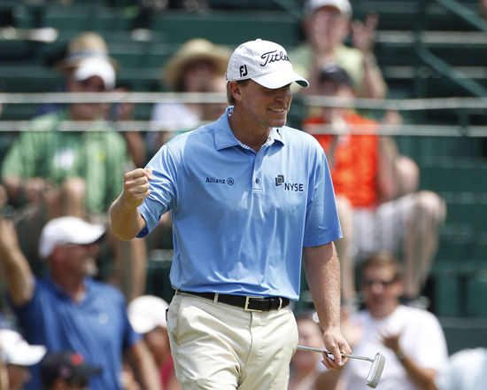 图文-强鹿精英赛第四轮 史翠克握拳给自己打气